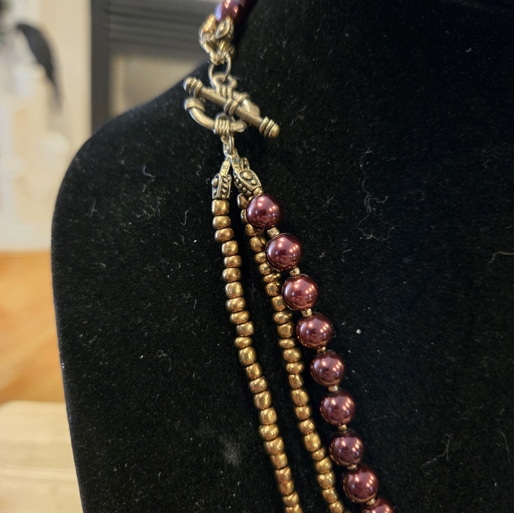 Elegant Beaded Necklace with Amber and Purple Accents - Picture 4 of 5